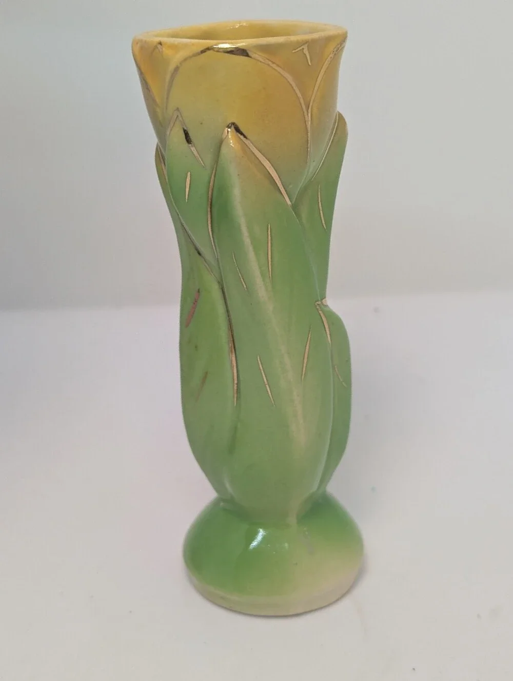 Vintage Shawnee Yellow and Green Tulip Bud Vase USA Portery 1115